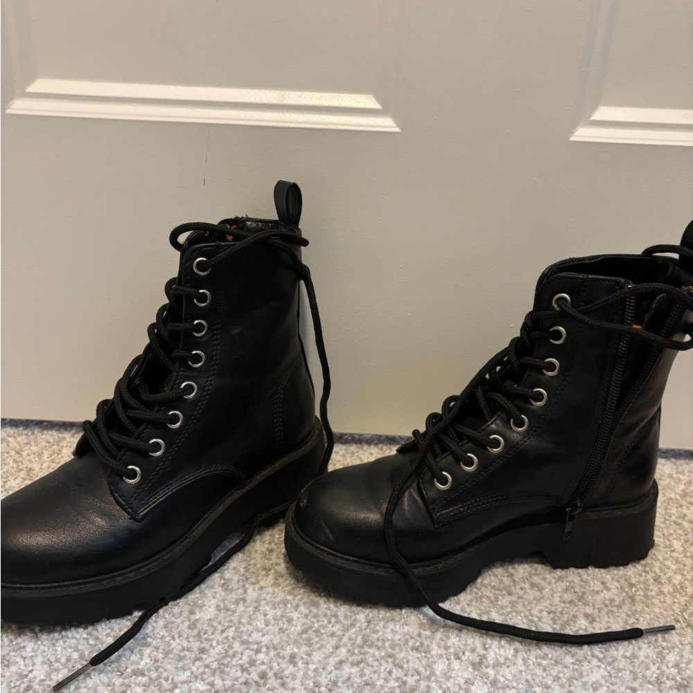 Steve Madden girls boots size 13